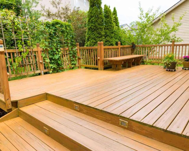 Woodendeck